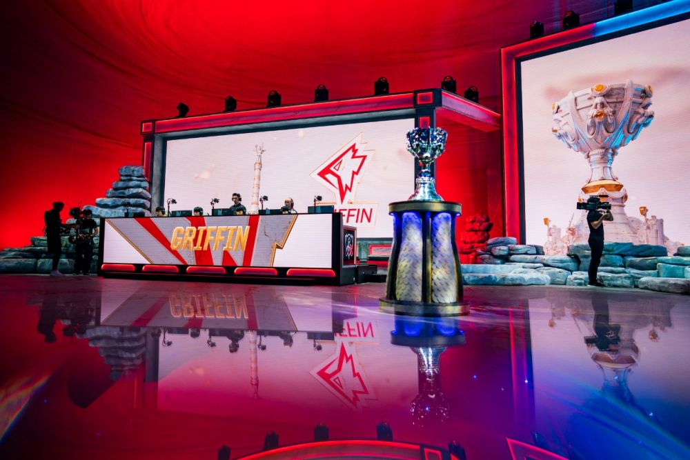 预测到2025年AI PC将占据全球市场的31%