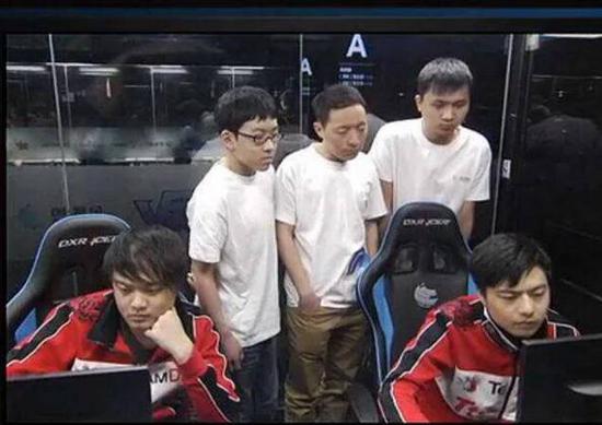 DOTA2天梯前三选手分析与策略揭秘